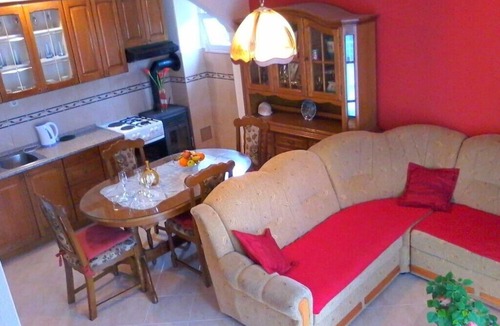 Vinisce Apartment | Apartments Marin, (14544), Vinišce, hr