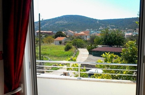 Vinisce Apartment | Apartments Marin, (14544), Vinišce, hr