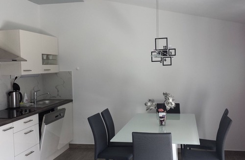 Razanj Apartment | Apartments Maris, house on the beach, Rogoznica