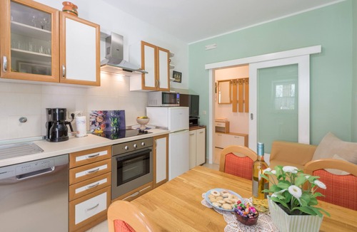 Porec Apartment | Apartments Marko, (13101), Porec, hr