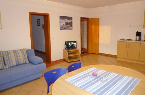 Omisalj Apartment | Apartments Mauro, (15220), Omišalj, hr