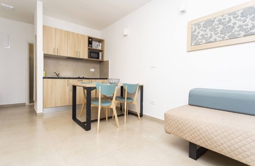 Seget Donji Apartment | Apartments Medena (97921-A10) - Seget Donji