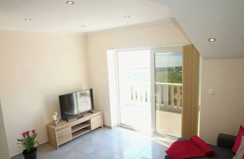 Zvekovica Apartment | Apartments Mi&Ni - One Bedroom Apartment with Balcony and Sea View