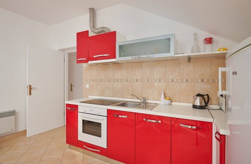Zvekovica Apartment | Apartments Micika - Comfort Studio Apartment with Balcony and Sea View (A2)