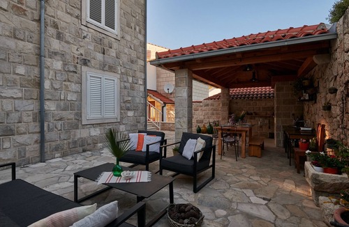 Zvekovica Apartment | Apartments Micika - Studio Apartment with Loggia and Sea View (A3)