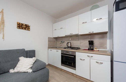 Ribarica Apartment | Apartments Mil (111871-A1) - Karlobag