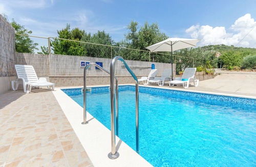Tribunj Apartment | Apartments Mila Family with pool (23861-A5) - Tribunj