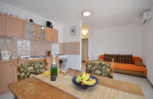 Tribunj Apartment | Apartments Mila Family With Pool