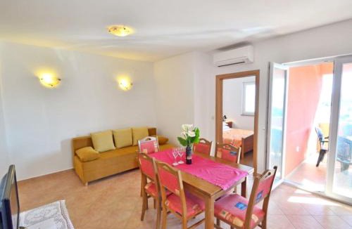 Bozava Apartment | Apartments Milin
