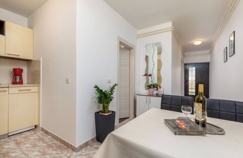 Valbandon Apartment | Apartments Miljenko, (14698), Valbandon, hr