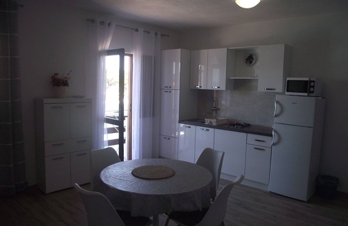 Kukljica Apartment | Apartments Milo (23401-A3) - Kukljica