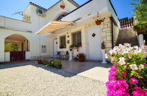 Vir House | Apartments Mira 1296