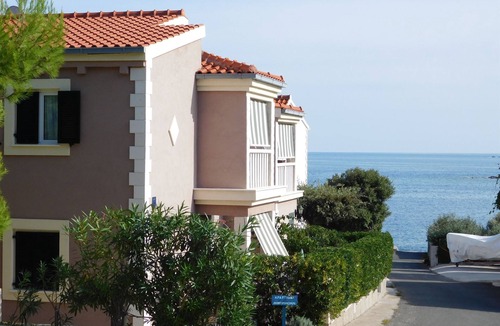 Milna Apartment | Apartments Mirjana (45561-A2) - Milna