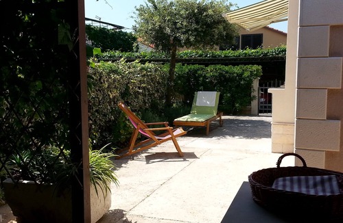 Milna Apartment | Apartments Mirjana (45561-A2) - Milna