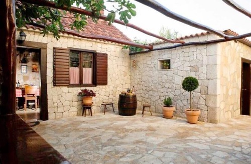 Seget Vranjica Apartment | Apartments Mirko, (10125), Seget Vranjic, hr