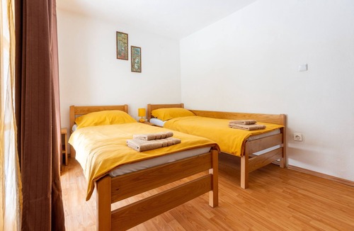 Batomalj Apartment | Apartments Mladen (63011-A1) - Baska - island Krk