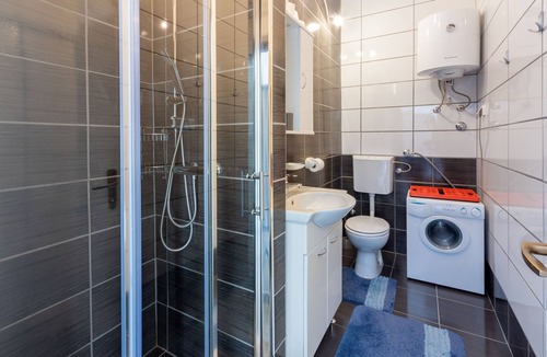 Batomalj Apartment | Apartments Mladen (63011-A2) - Baska - island Krk