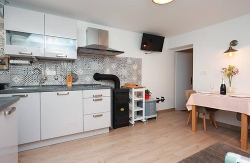 Kastav Apartment | Apartments Nad Voltun (99891-A1) - Kastav