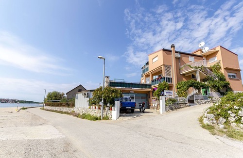 Podglavica Apartment | Apartments Nada (28271-A2) - Rogoznica