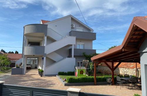 Sukosan Apartment | Apartments Nada
