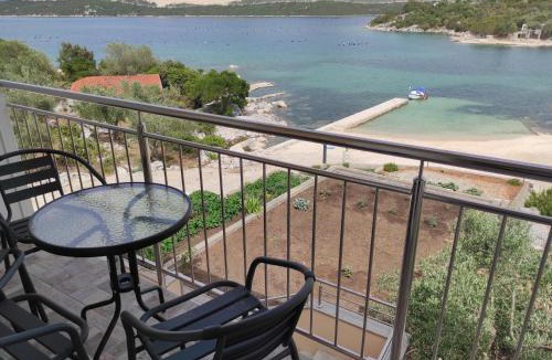 Putnikovic Apartment | Apartments Nal Biskup