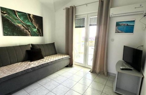 Gradac Apartment | Apartments Natali - One Bedroom Apartment with Balcony (APP5)