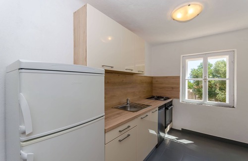 Pokrivenik Apartment | Apartments Nedeljko (34121-A2) - Gdinj - island Hvar