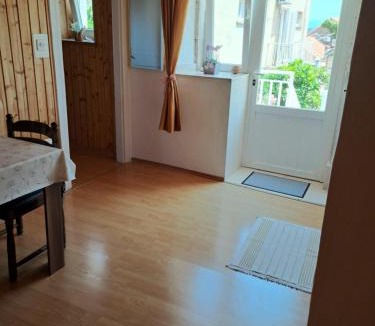 Cove Tri Zala (Zrnovo) Apartment | Apartments Neno