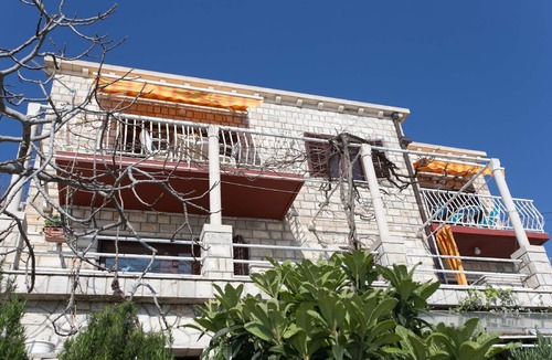 Lozica Apartment | Apartments Neve - Two-Bedroom Apartment with Balcony and Sea View