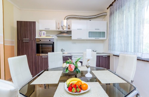 Gornji Kono Apartment | Apartments Nicol - Two-Bedroom Apartment with Terrace and Sea View