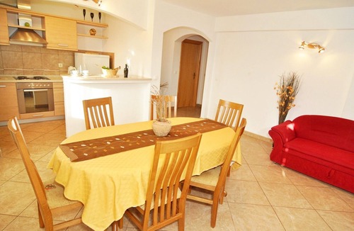 Seget Vranjica Apartment | Apartments Nikola, (11826), Seget Vranjic, hr