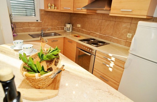 Seget Vranjica Apartment | Apartments Nikola, (11826), Seget Vranjic, hr