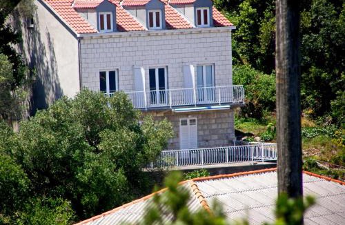 Polace Apartment | Apartments Nodilo