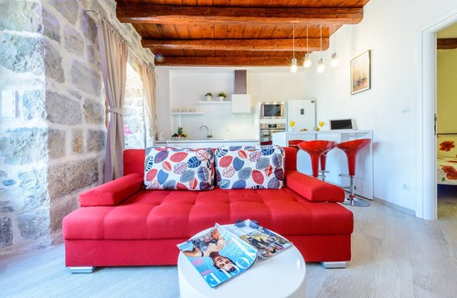 Cavtat Old Town Apartment | Apartments None & Nono-Comfort One-Bedroom Apartment with Shared Terrace