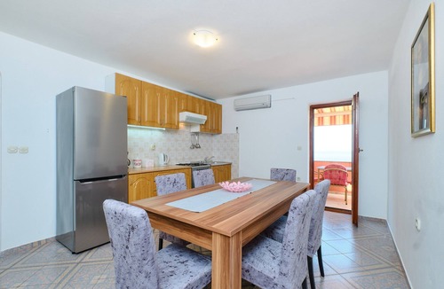 Cunski Apartment | Apartments Nusret, (13690), Cunski, hr