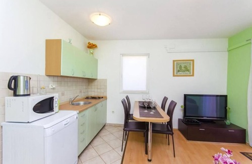 Sevid Apartment | Apartments Otjana (23211-A1) - Sevid