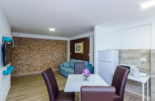 Pile Apartment | Apartments Paula