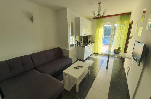 Duboka Apartment | Apartments Pehar