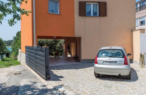 Pula Apartment | Apartments Petra near beach (70851-A1) - Pula