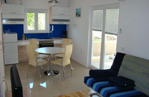 Pirovac Apartment | Apartments Pinus