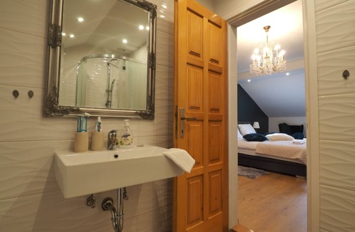 Municipality of Plaski Apartment | Apartments & Rooms Latin - Superior Double Room