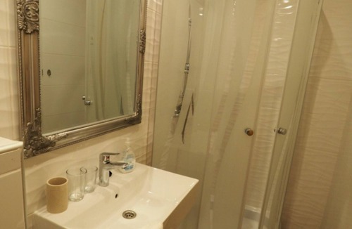 Municipality of Plaski Apartment | Apartments & Rooms Latin - Superior Double Room