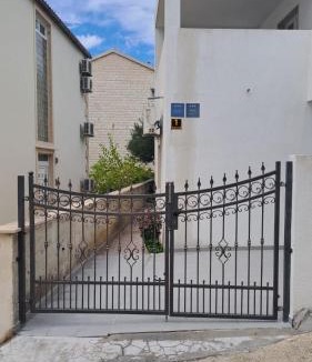 Bol Apartment | Apartments Savica