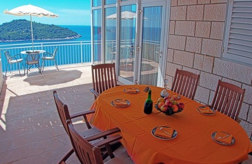 Dubrovnik Apartment | Apartments Sipa - Superior Two Bedroom Apartment with Balcony and Sea View (Apartman F)