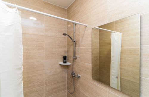 Zvekovica Apartment | Apartments Šmanjak - Comfort Studio with Balcony and City View
