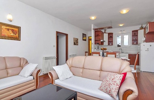 Bili brig Apartment | Apartments Smiljka (116461-A1) - Makarska