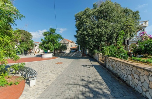 Pirovac Apartment | Apartments Snjezana (61211-A1) - Pirovac