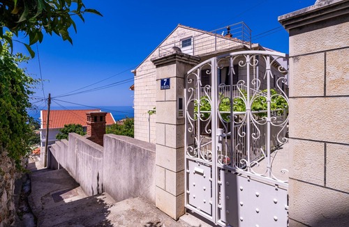 Gornji Kono Apartment | Apartments Stella - One Bedroom Apartment with Terrace A2