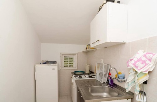 Drace Apartment | Apartments Sutvid- Two Bedroom Apartment with Balcony and Sea View