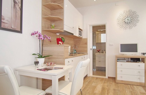 Gornji Kono Apartment | Apartments Sweet Escape